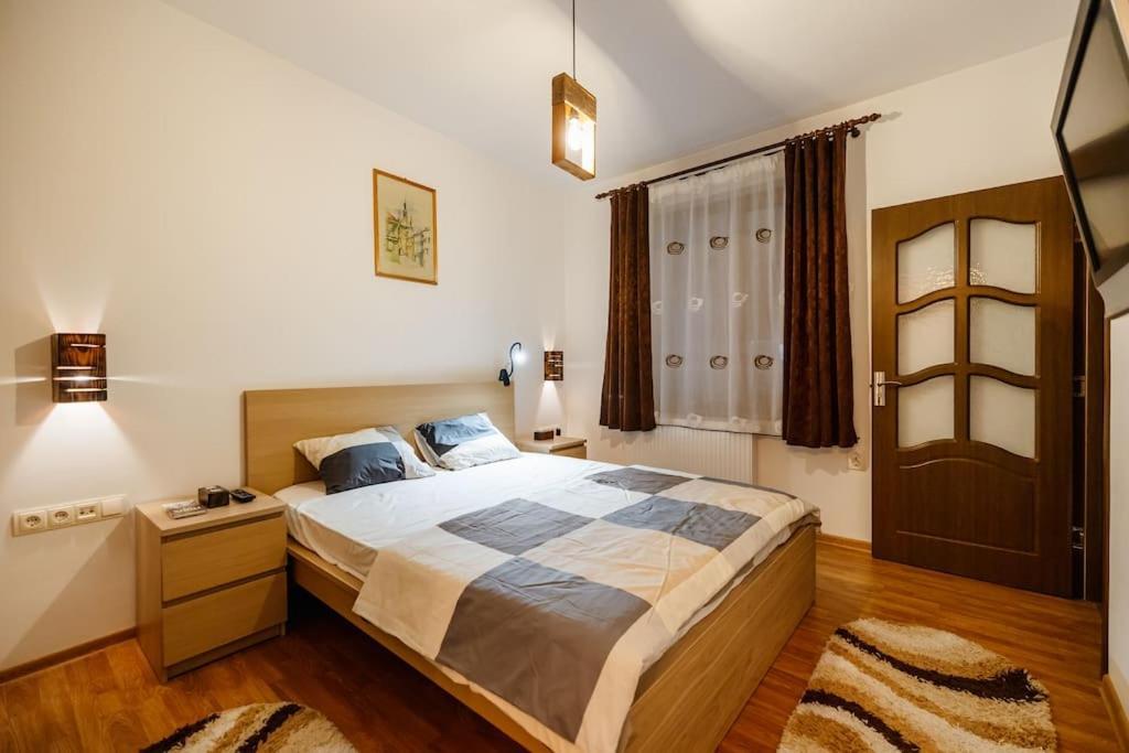 דירות סיביו Casa Cu Turn מראה חיצוני תמונה
